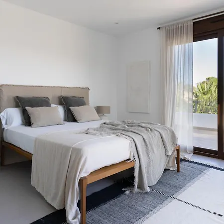 וילה Guzman - Artista קלפה