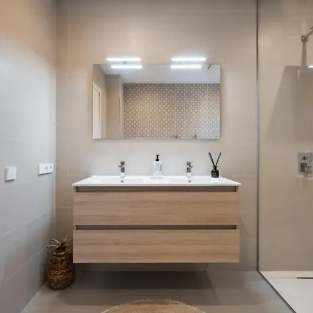 Guzman - Artista * קלפה