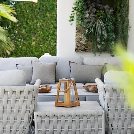 Guzman - Artista Villa