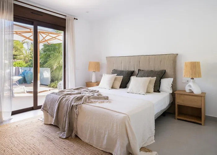 Guzman - Artista Villa Calpe