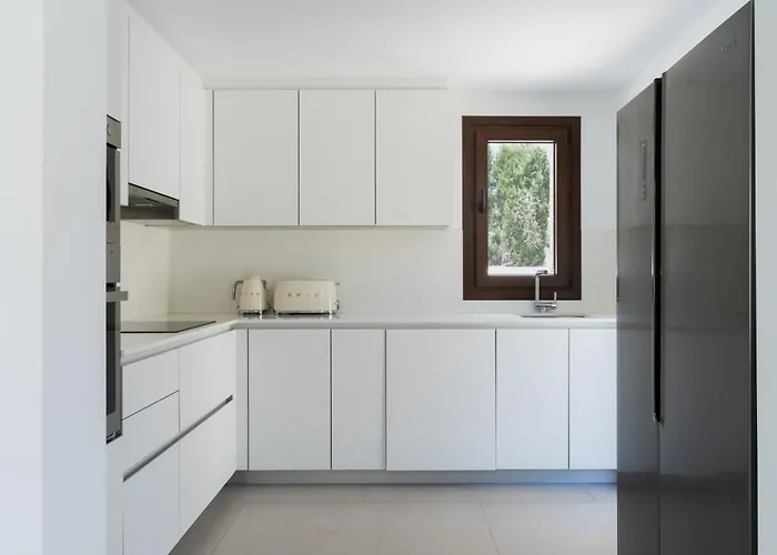 Guzman - Artista Villa